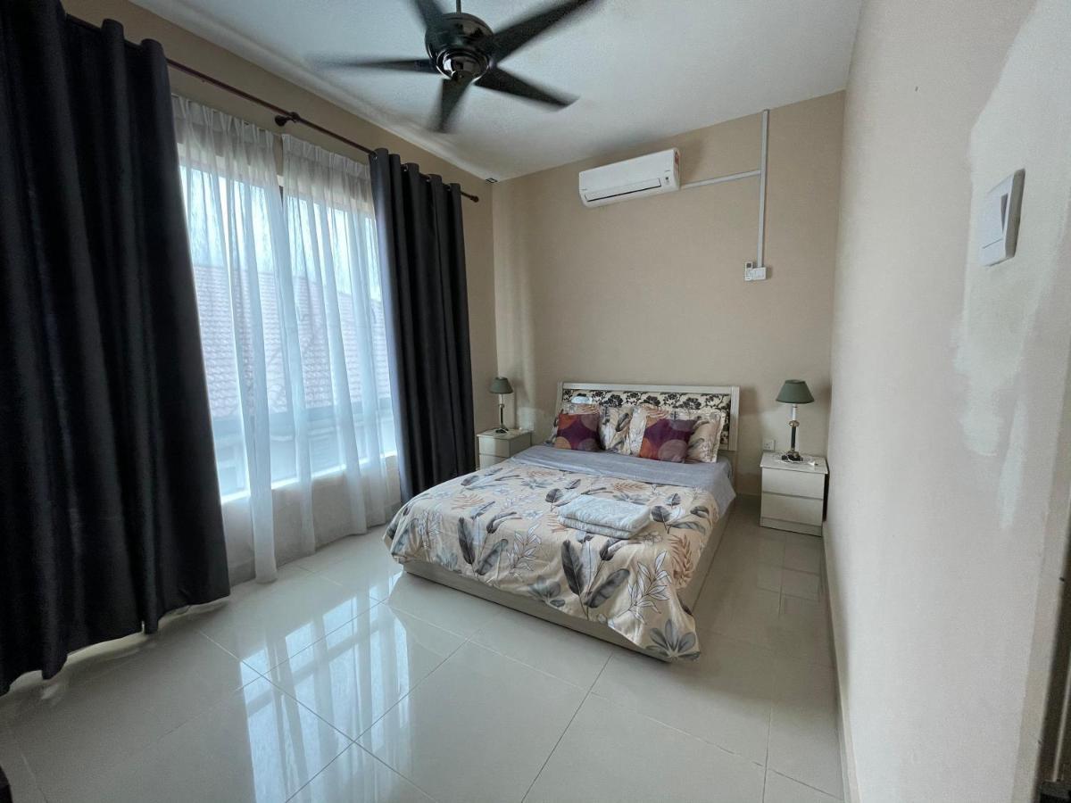 Vila Ayah Kota Bharu Exteriör bild
